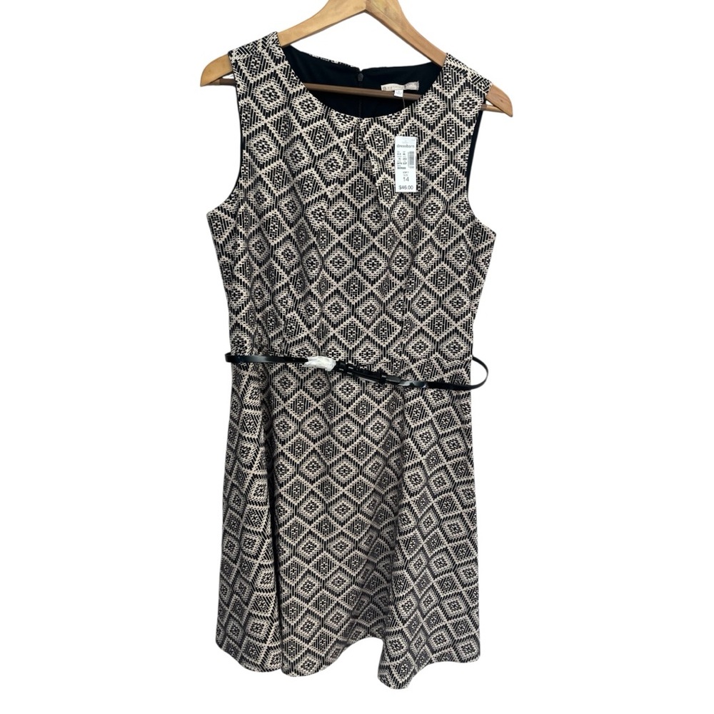 NWT Signature Darby Women Sleeveless Fit & Flare Belted Dress Geometric Print 14